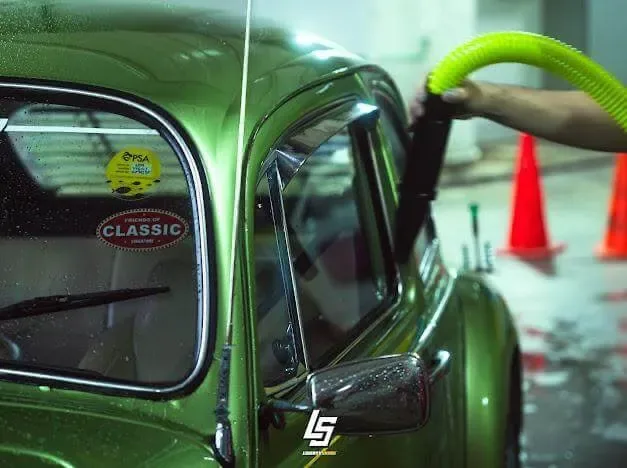 car window cleaning